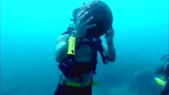 女生泡温泉穿什么 适合女生泡温泉穿的衣服